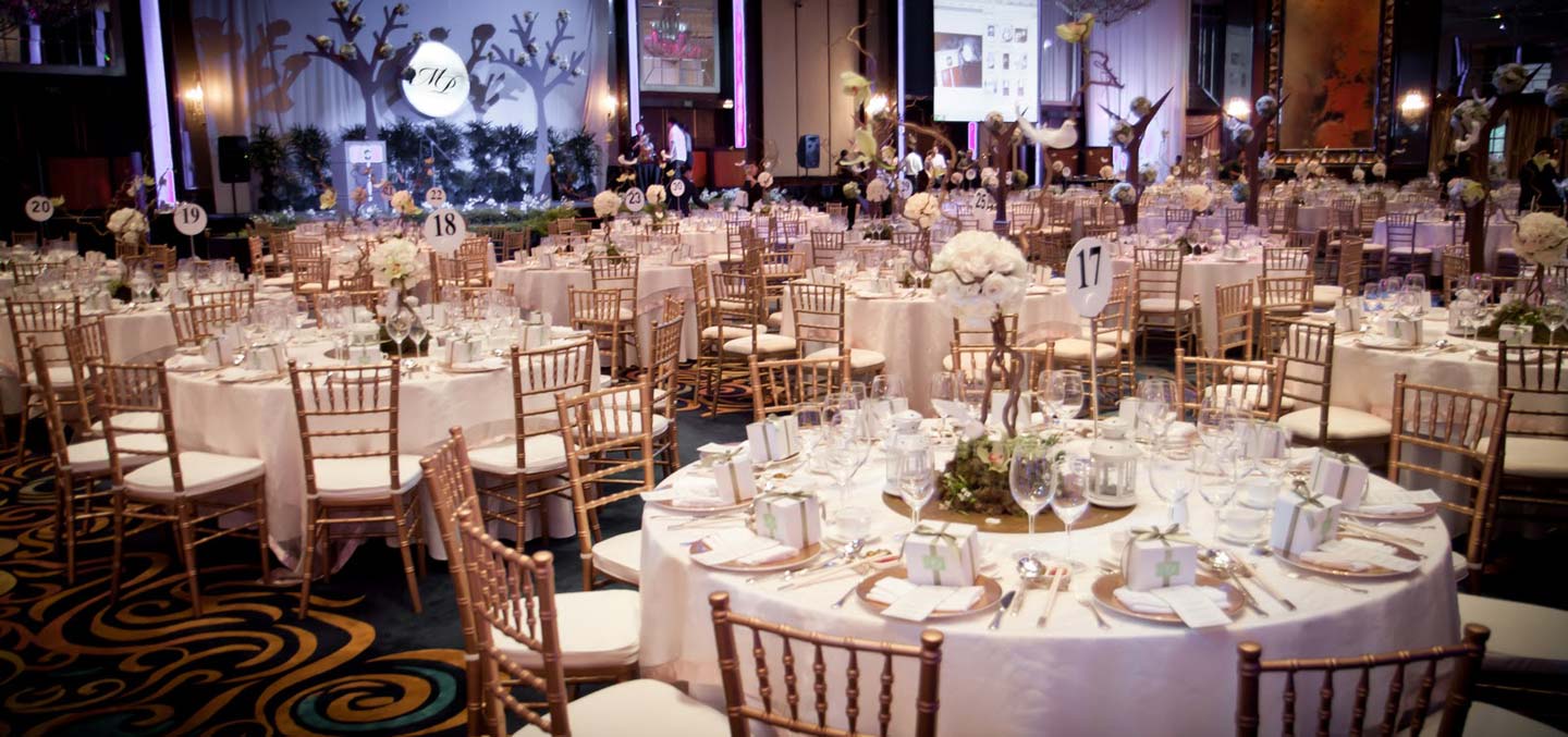 Chiavari chairs set for a wedding