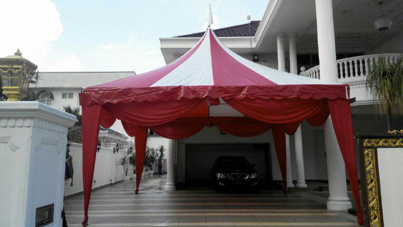 Arabian canopy with scalloped valance
