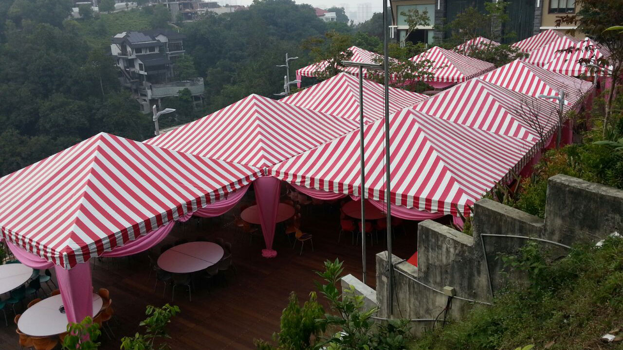 Pyramid canopy setup