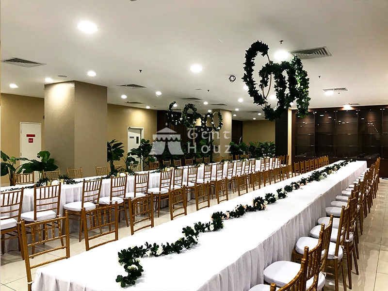 Tifanny Chairs